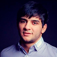 Biografie Ислам Итляшев