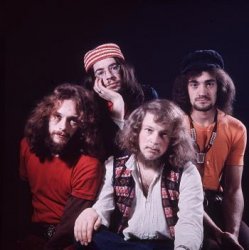 Cover Jethro Tull - Moths