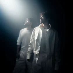 Cover MOLODI - legends
